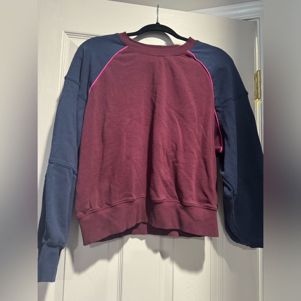 Chaser brand jogger and sweatshirt SET size medium